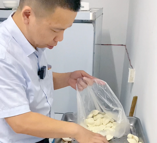 餃子機怎么做速凍餃子