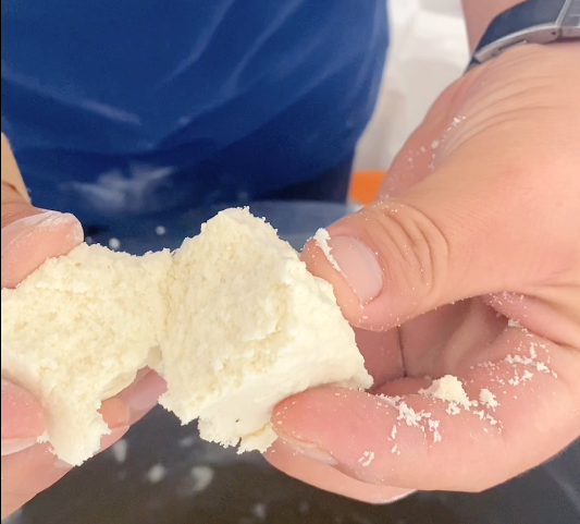 用面條機(jī)做面條，拌面機(jī)不能忽略