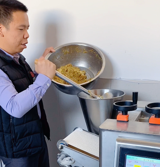 為什么同樣的餃子機(jī)，餃子館做不出加工廠品質(zhì)？