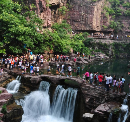 同樣是饅頭，為啥南北這么大差異，是饅頭機不同還是？